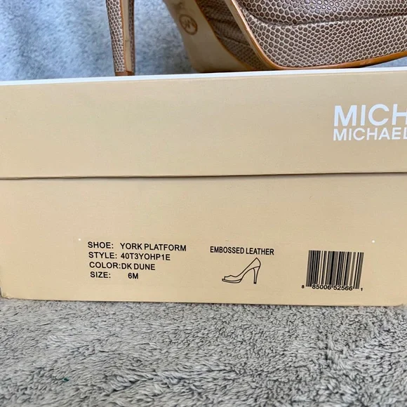 Michael Kors York Platform Heels Dark Dune Size 6 - Picture 8 of 9